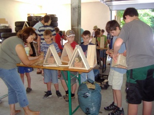 Ferienprogramm 2011: Wir basteln ein Insektenhaus